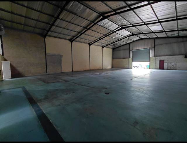 620M² WAREHOUSE TO LET IN CLAYVILLE